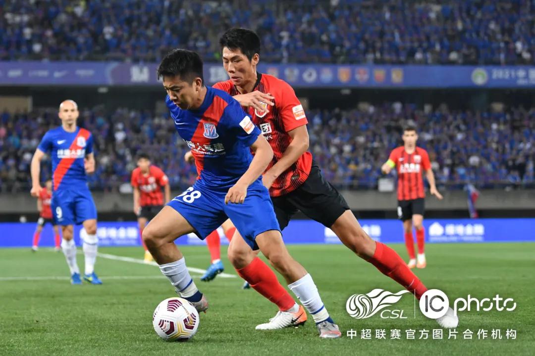 الأهلي يطالب صندوق تحيا مصر بكشف الحقيقة حول التبرعات المالية والساعات