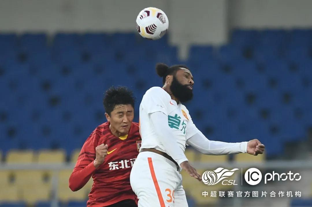 الاتحاد الأوروبي لكرة القدم يناقش إصلاحات جذرية في نظام دوري أبطال أوروبا
